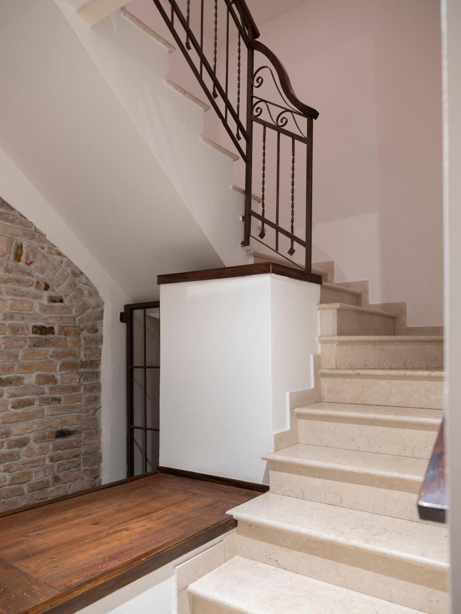Officine Cavour Casa Dei Leoni Centro Storico Padova Apartment ภายนอก รูปภาพ