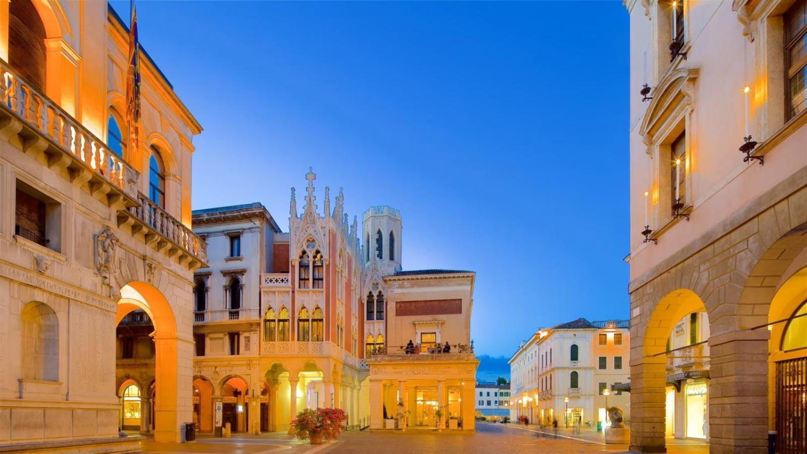 Officine Cavour Casa Dei Leoni Centro Storico Padova Apartment ภายนอก รูปภาพ
