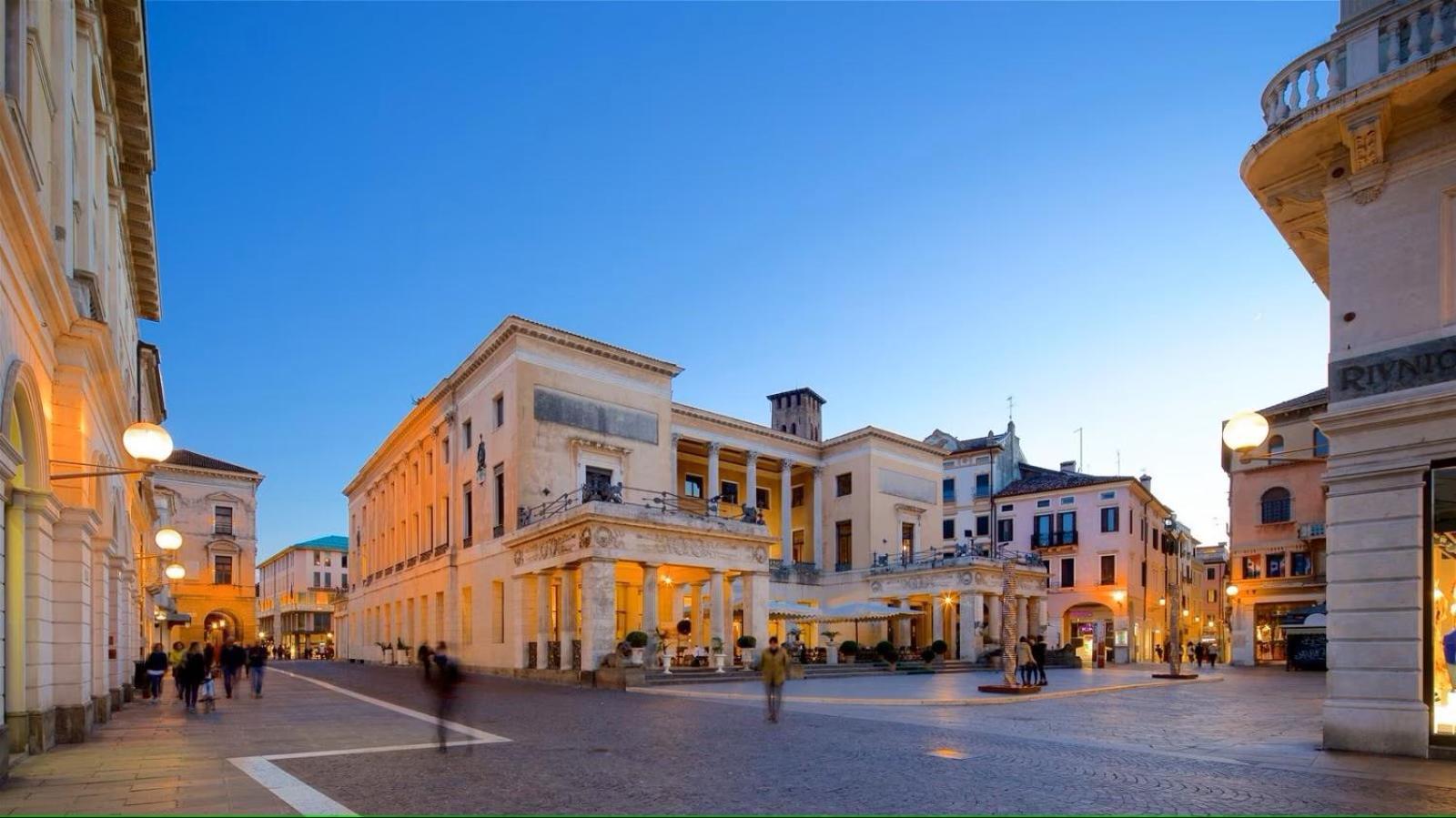 Officine Cavour Casa Dei Leoni Centro Storico Padova Apartment ภายนอก รูปภาพ